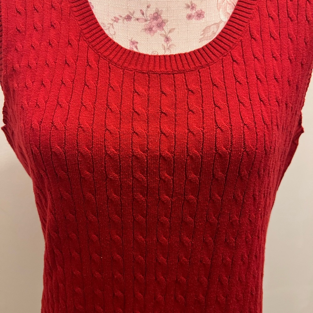 Knitted vest - Picture 2 of 7